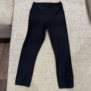 NIKE Dry-Fit Performance Legging